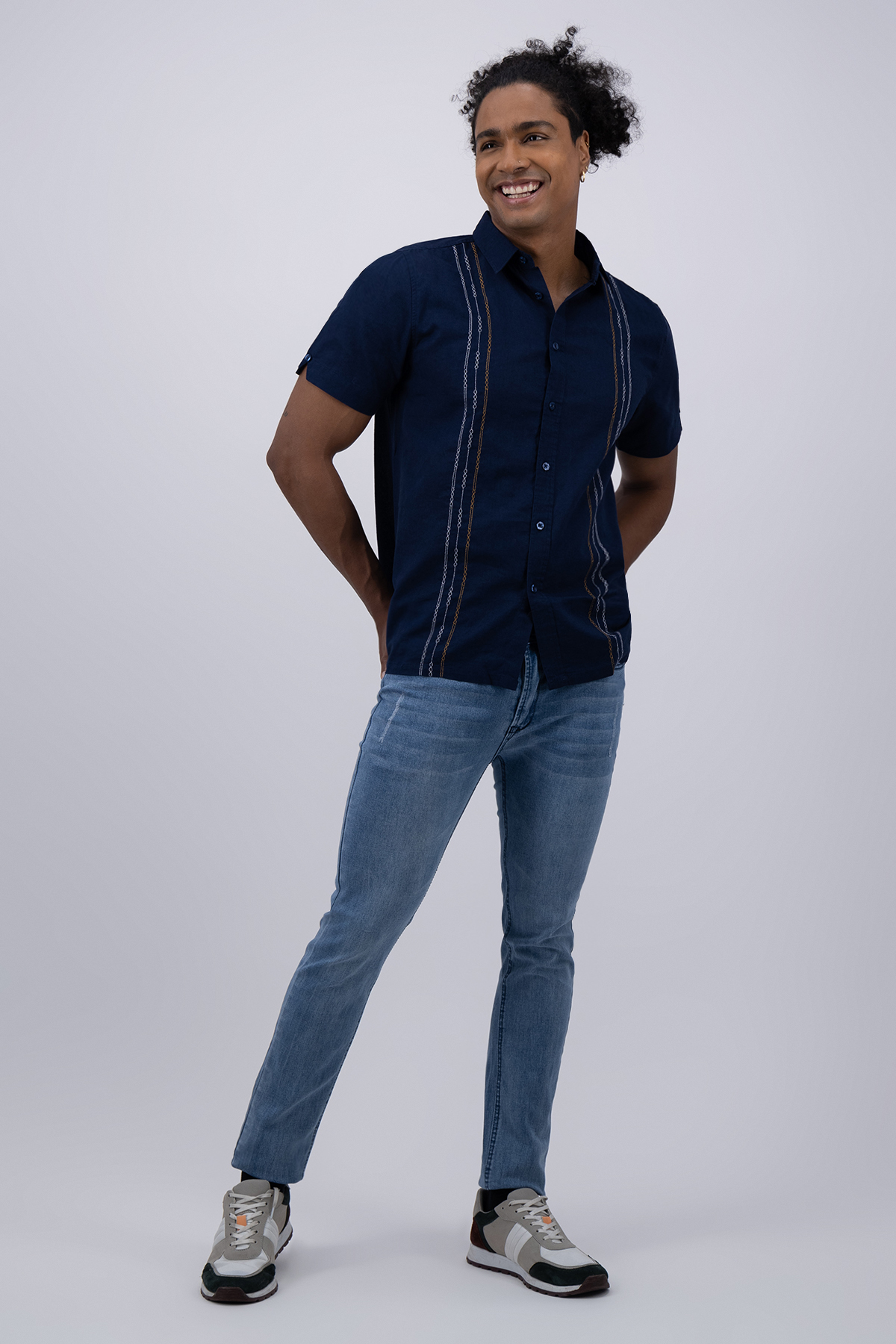 GUAYABERA CONTEMPORARY FIT MENS FASHION image number null