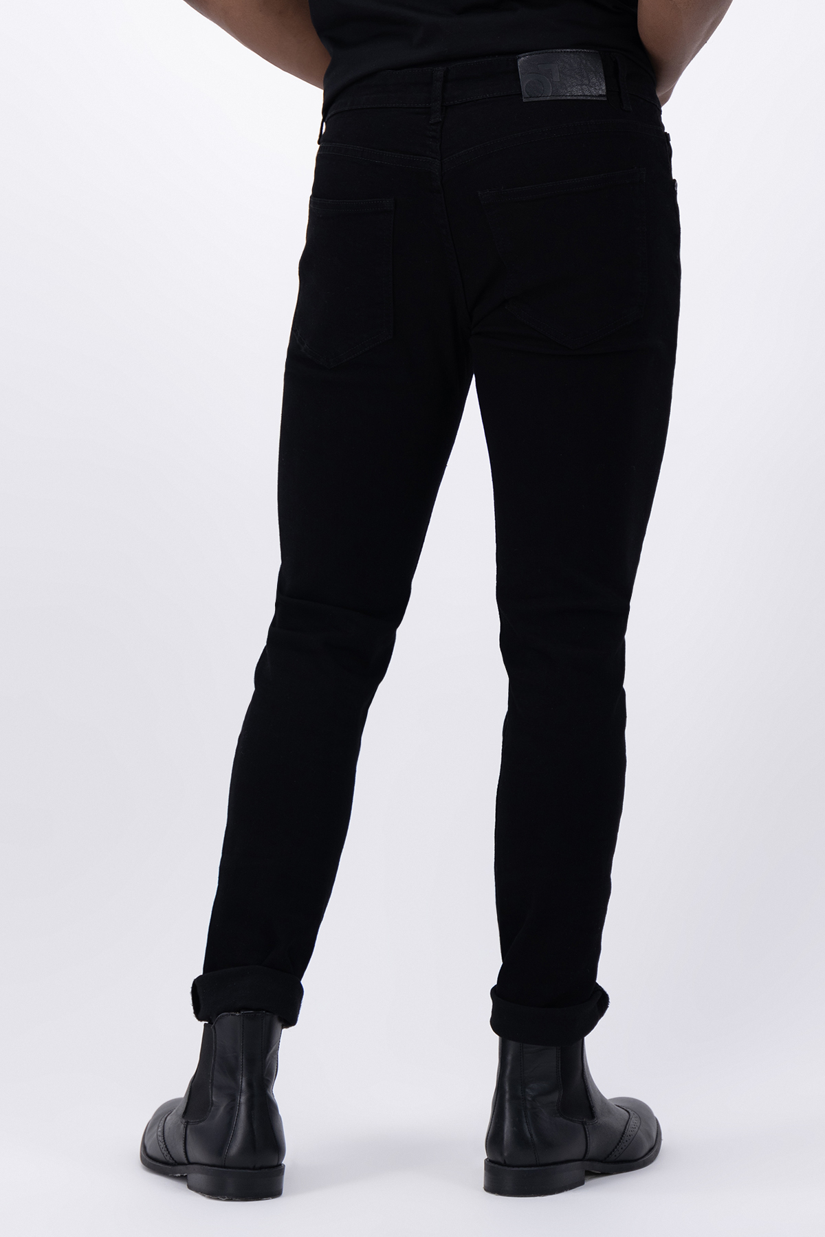 JEANS SLIM FIT NEGRO LMENTAL image number null