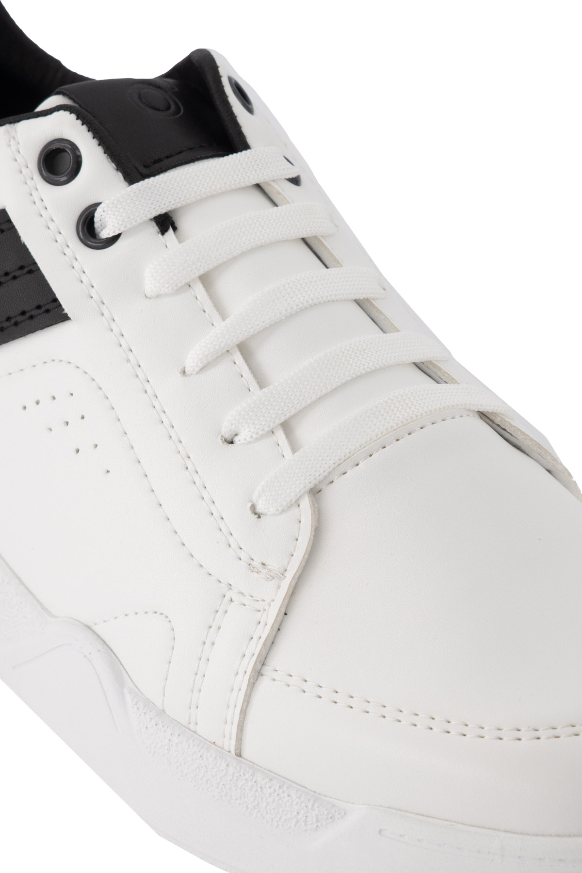 TENIS BLANCOS MENS FASHION image number null