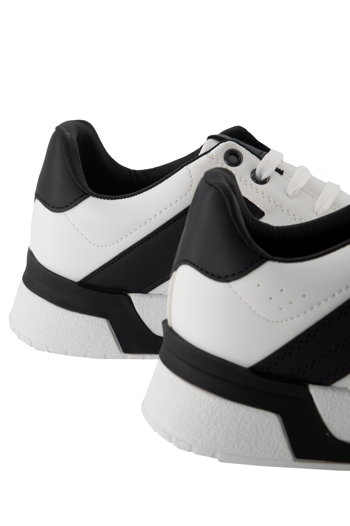 TENIS BLANCOS MENS FASHION image number null