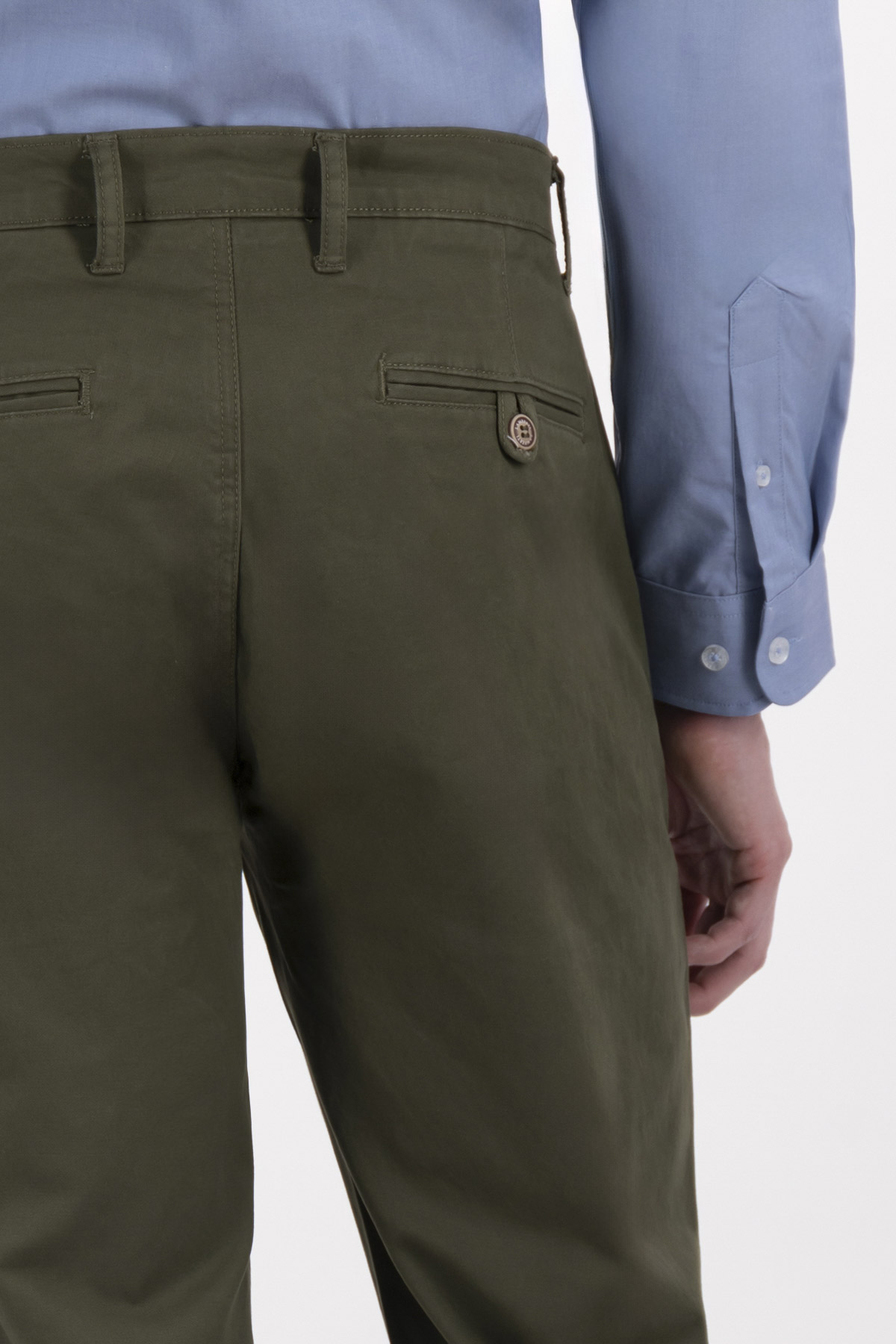 PANTALÓN CASUAL CONTEMPORARY FIT LAMBERTI image number null